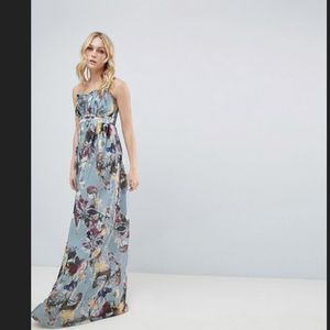 NWT Little Mistress Maxi Dress In Floral Print - Multi / US 6